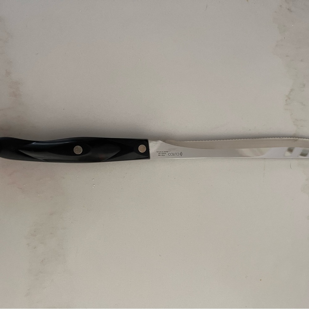 Cutco 1723 9-Inch Carver with Classic Black Brown Handle